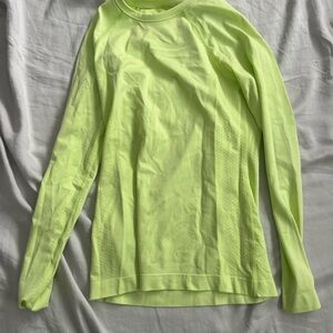 Figs Vibrant Lime Seamless Top